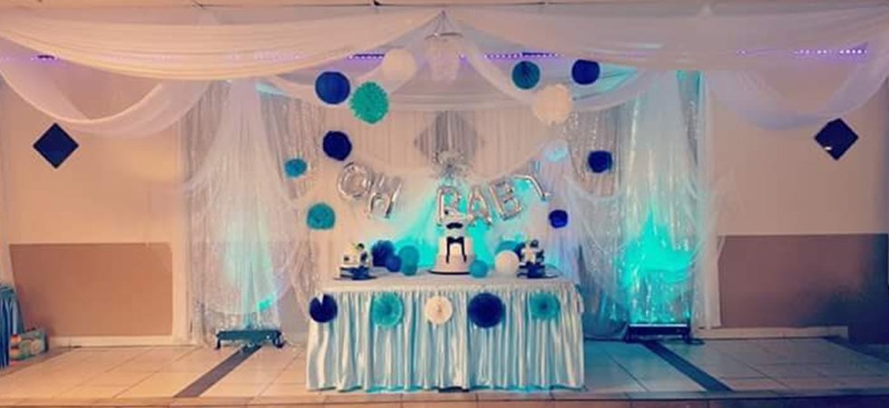 Montaje de baby shower en tonos azules